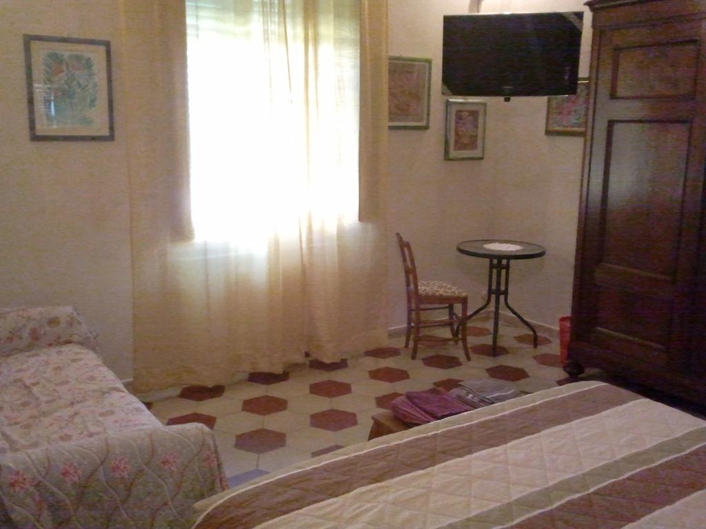 B&B Cribo San Giuliano Terme Ruang foto